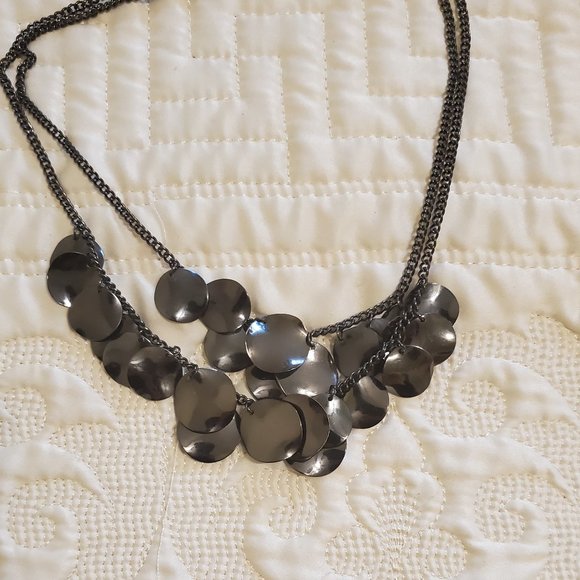 Black Metal Jingly Disc Necklace 15-18" - Picture 3 of 6